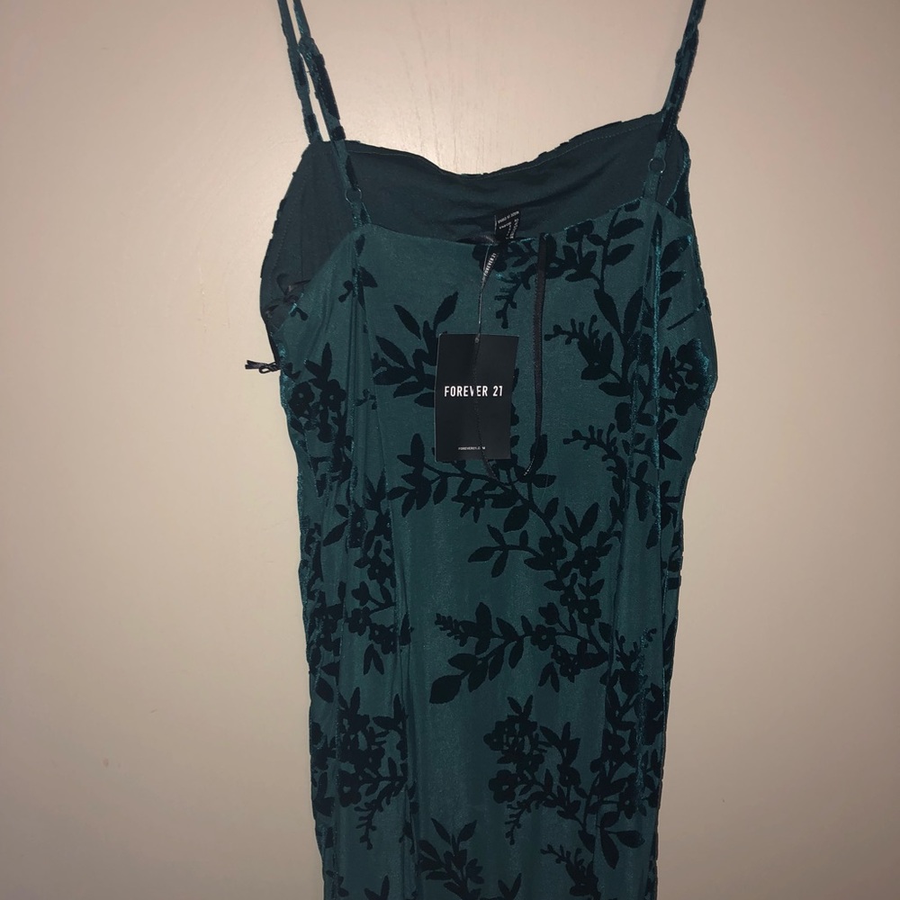 Pretty green forever 21 dress -new